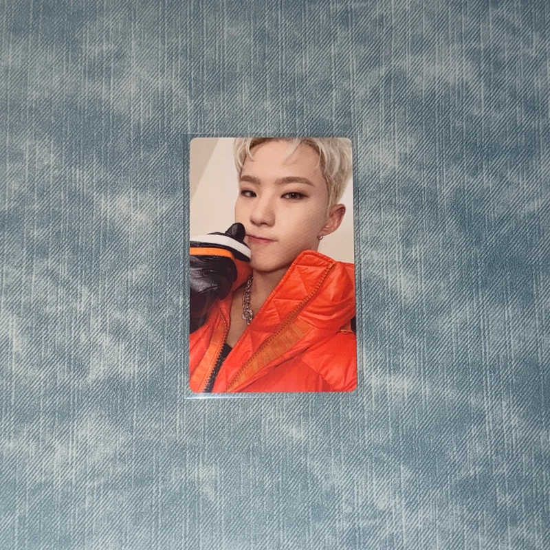 2022 SVT PHOTOBOOK THE NAME;17