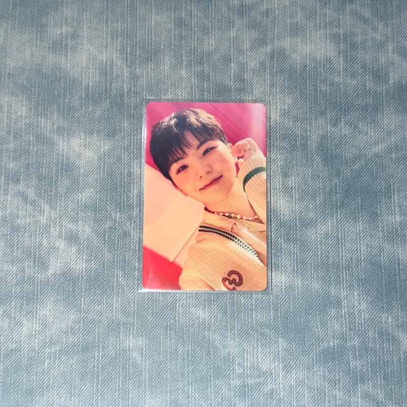 SEVENTEEN 2023 SEASON'S GREETINGS