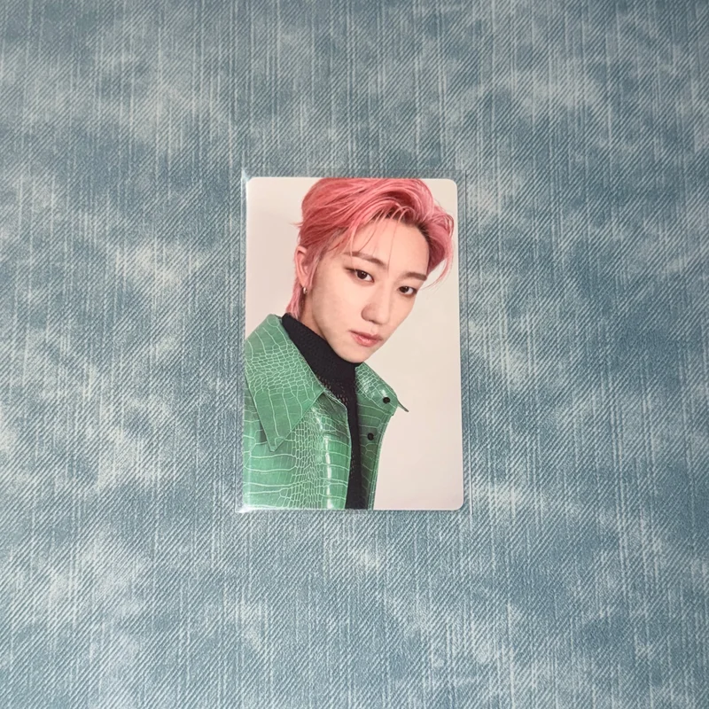 2022 SVT PHOTOBOOK THE NAME;17
