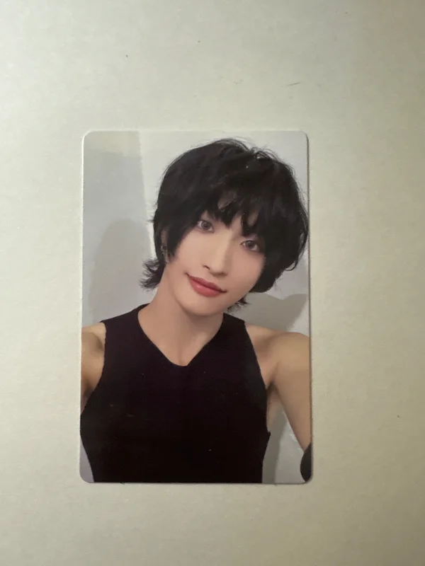 GOLDEN HOUR : Part.1 hello82