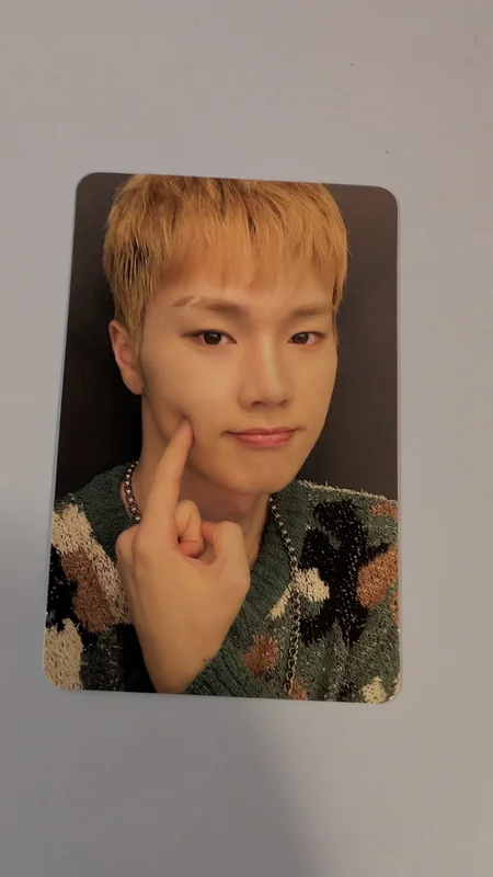 LIVE and FALL FAN EVENT