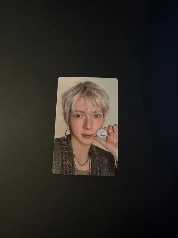 GOLDEN HOUR : Part.5 DIGIPACK/DIGIPACK UNIT VER. hello82 Exclusive