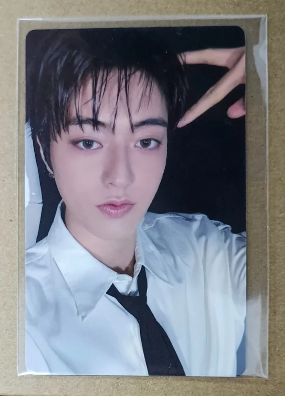 PLEASURE WEVERSE