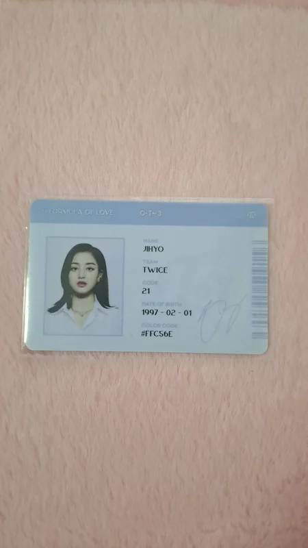 Jihyo Formula of Love: O+T=<3 SCIENTIST ID CARD