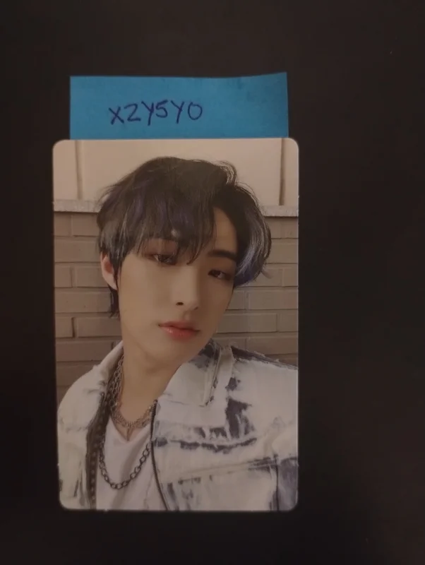 THE WORLD EP.1 : MOVEMENT DIARY VER.