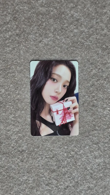 2024 PINK CHRISTMAS PHOTO CARD RANDOM PACK