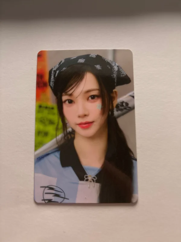 2025 SEASON'S GREETINGS APPLEMUSIC