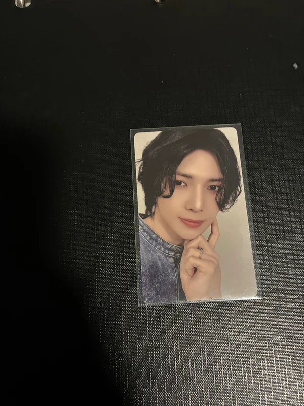 ATEEZ 7TH ANNIVERSARY OFFICIAL POP-UP '8ROOM' RANDOM PHOTOCARD PACK ver.B
