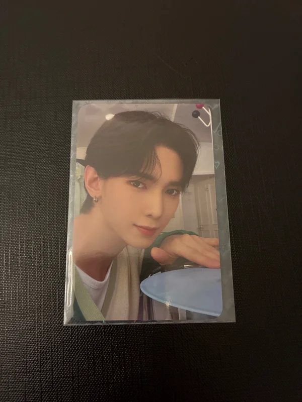 ATEEZ X EVERLINE POP-UP STORE ATINY ROOM TRADING CARD
