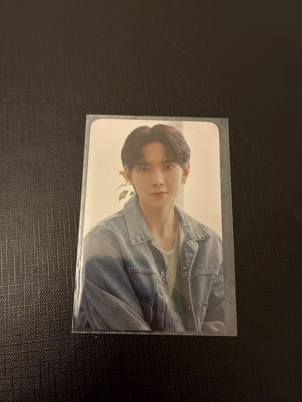 ATEEZ X EVERLINE POP-UP STORE ATINY ROOM TRADING CARD