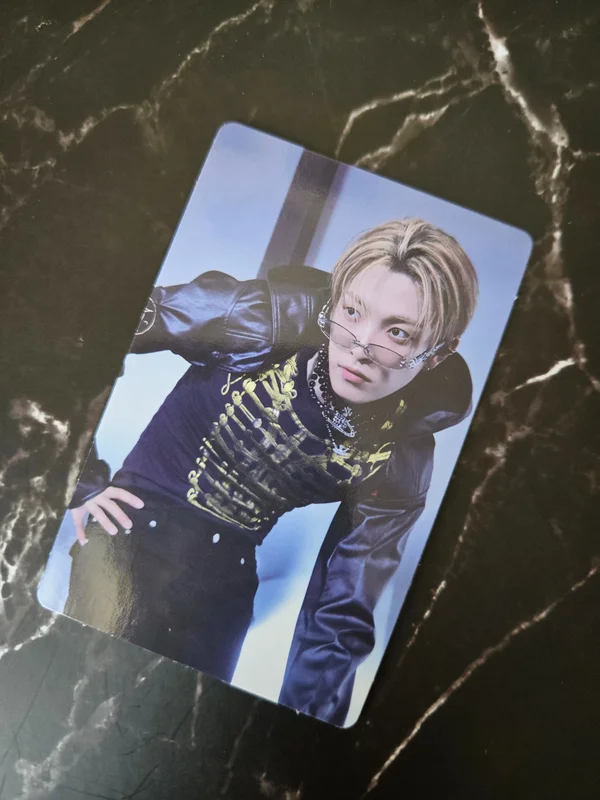 GOLDEN HOUR : Part.4 POCAALBUM VER. Z VER.