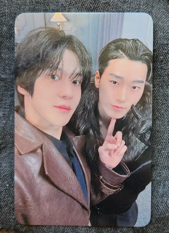 GOLDEN HOUR : Part.4 JJMUZE LUCKY DRAW