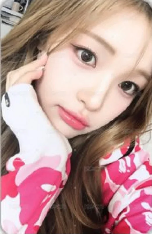YUHA ARTIST BIRTHDAY ACRYLIC CAKE BOX