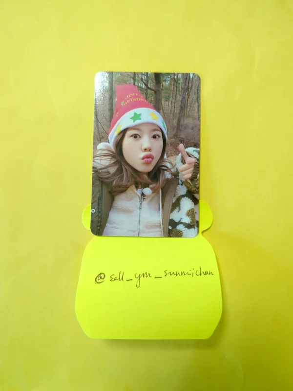 2022 PINK CHRISTMAS PHOTO CARD RANDOM PACK