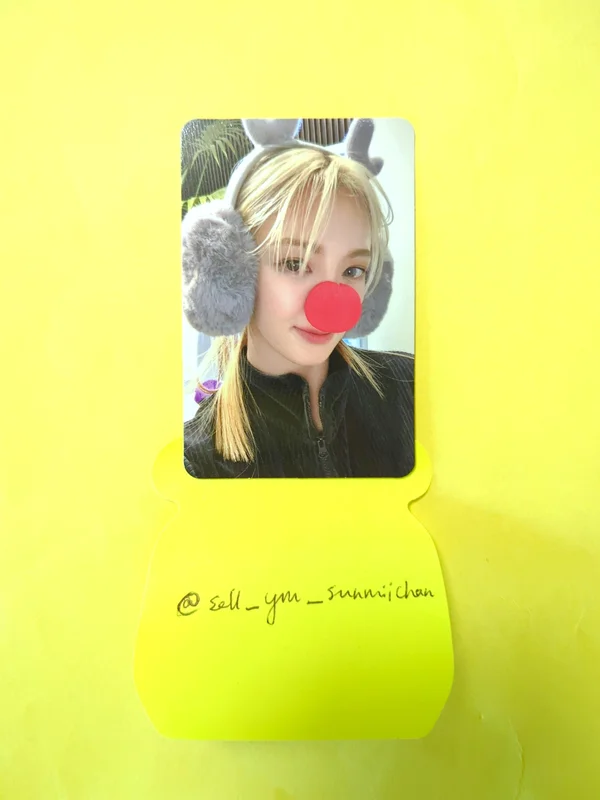 2022 PINK CHRISTMAS PHOTO CARD RANDOM PACK