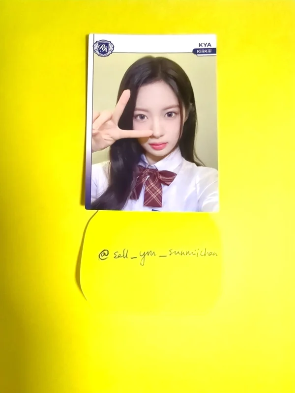 TELECA COLLECTION CARD 2025 K-POP ROOKIE BASE
