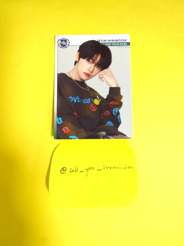 TELECA COLLECTION CARD 2025 K-POP ROOKIE BASE
