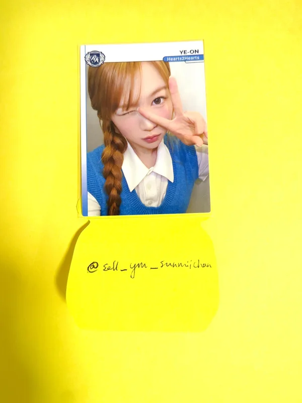 TELECA COLLECTION CARD 2025 K-POP ROOKIE BASE