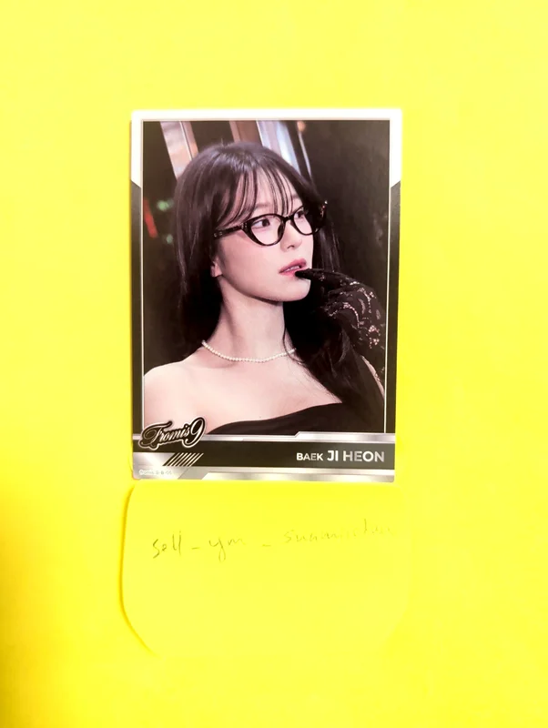 MIIMCA x TELECA COLLECTION CARD BASE