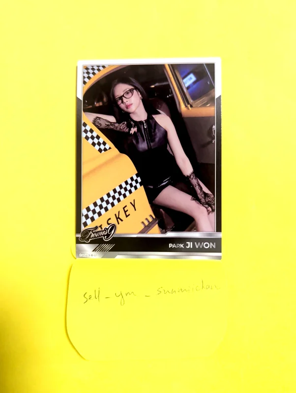 MIIMCA x TELECA COLLECTION CARD BASE