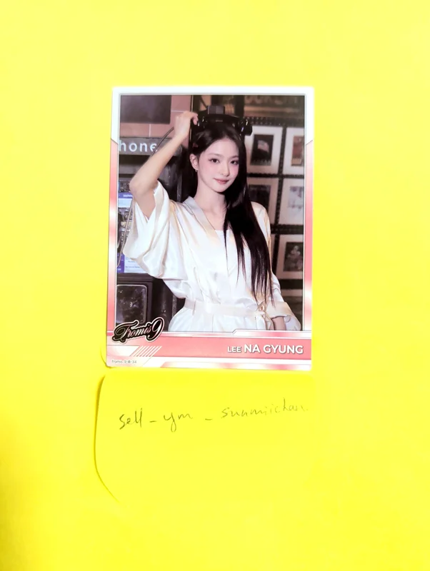 MIIMCA x TELECA COLLECTION CARD BASE