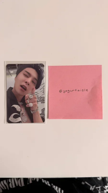 2 Baddies Photobook Ver. FASTER Ver.