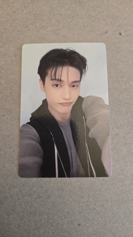 Wooyoung GOLDEN HOUR : Part.1 hello82