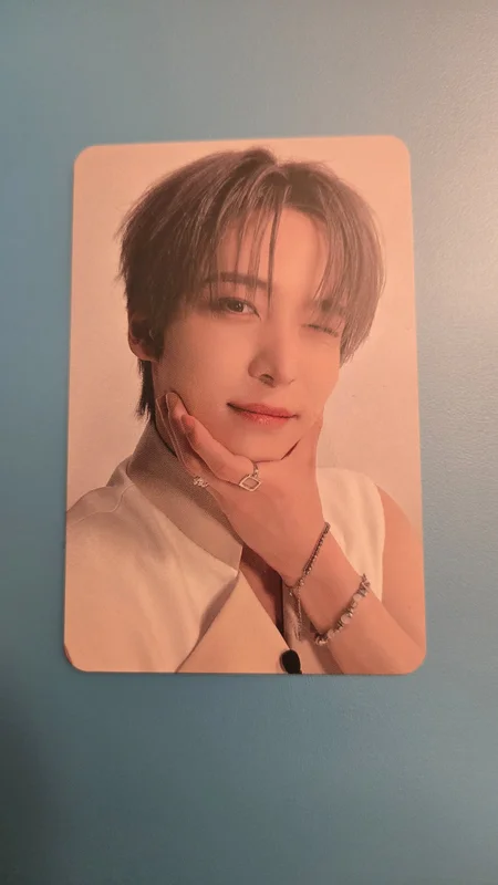 ATEEZ VR CONCERT : LIGHT THE WAY