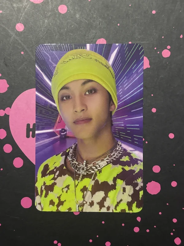 2 Baddies Photobook Ver. KR Ver.