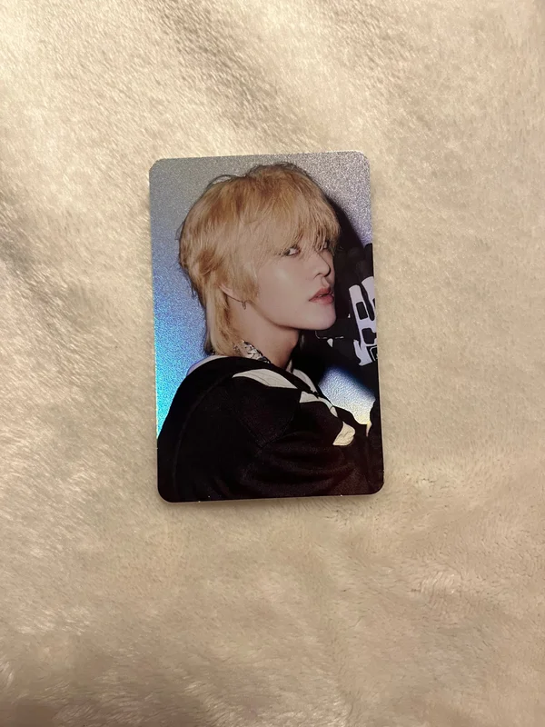 Yuta 2 Baddies STREET POSTCARD + HOLOGRAM PHOTO CARD SET