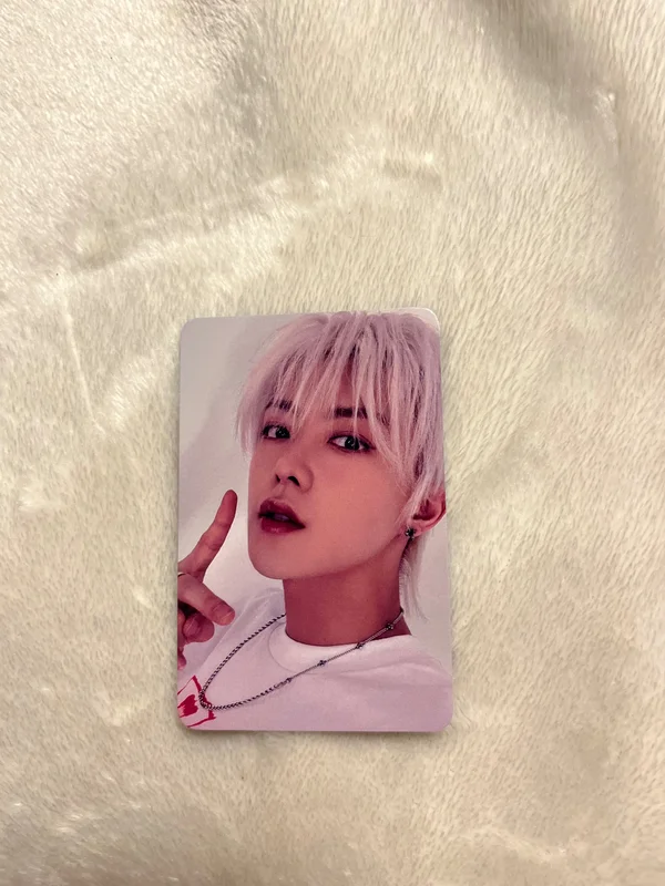 Yuta [TO THE NCT UNIVERSE] NCT HOME BINDER & PHOTO CARD SET