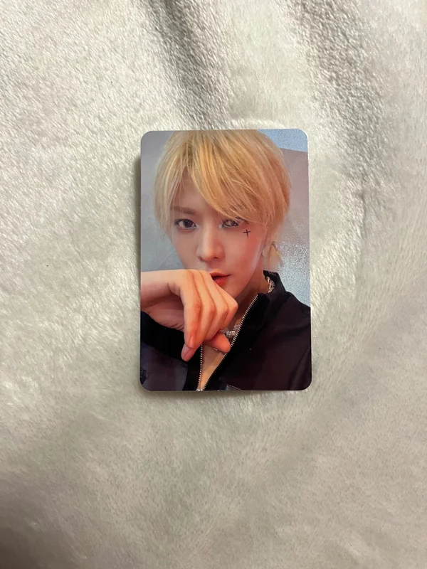Yuta 2 Baddies RANDOM TRADING CARD SET [D ver.]