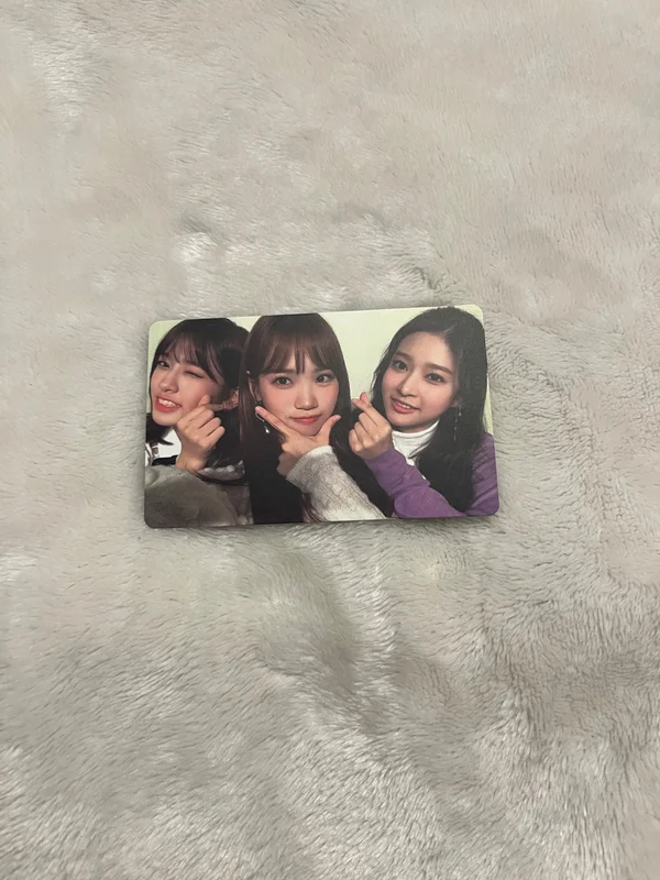 Yujin Chaewon Minju COLOR*IZ