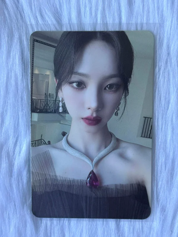 Pocamarket, aespa KARINA MY WORLD SHOPEE K-pop Photocard