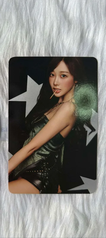 2026 SEASON'S GREETINGS RANDOM TRADING CARD SET A ver.