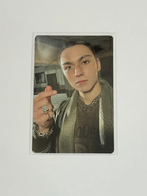 HAPPY BURSTDAY NEW ESCAPE Ver.