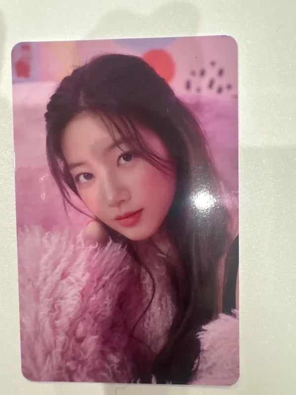 FEARLESS (Japanese ver.) PHOTO CARD