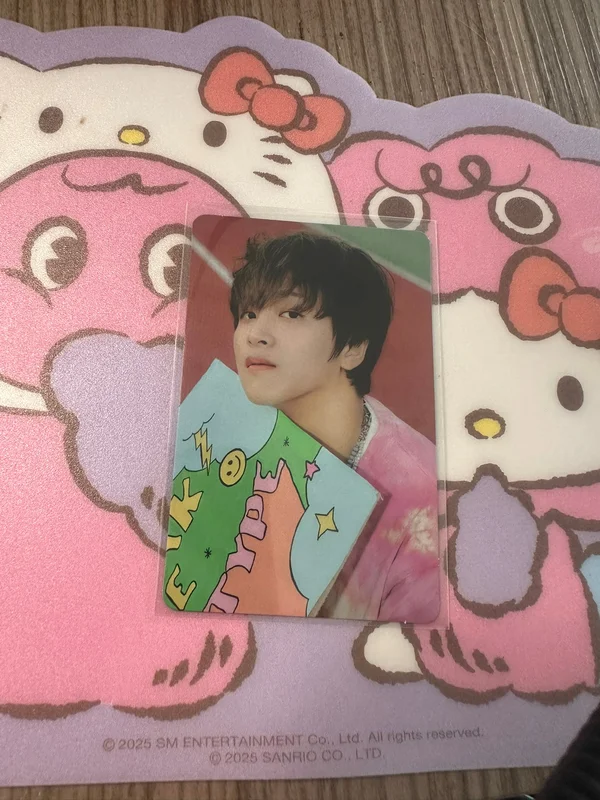 NCT Haechan AMOREPACIFIC GEL NAIL GLAZE #02 Hello Future