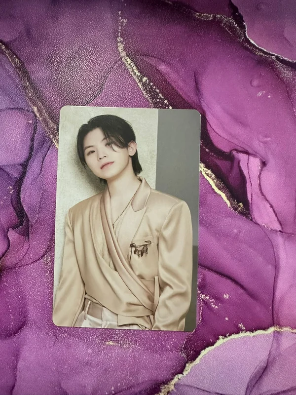 SEVENTEEN RIGHT HERE WORLD TOUR Trading Card