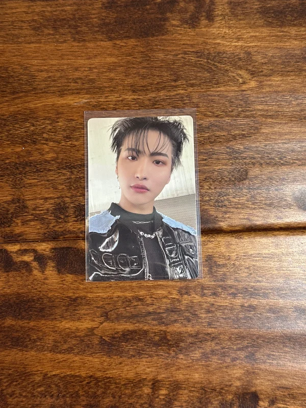 THE WORLD EP.1 : MOVEMENT DIARY VER.