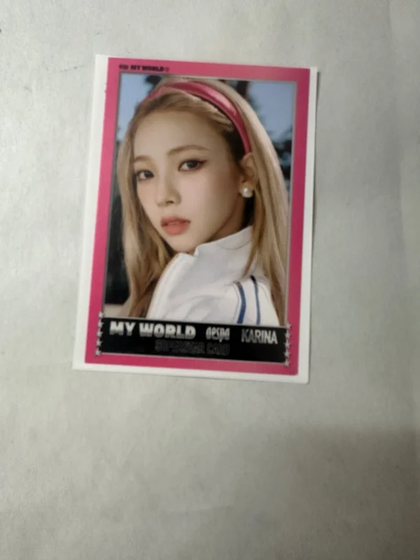 MY WORLD Zine Ver. Trading Card Set