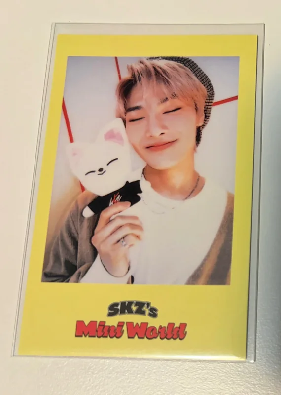 2023 SEASON'S GREETINGS SKZ's Mini World
