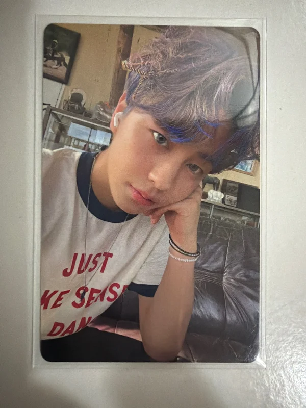 First Howling : WE LIMITED EDITION A