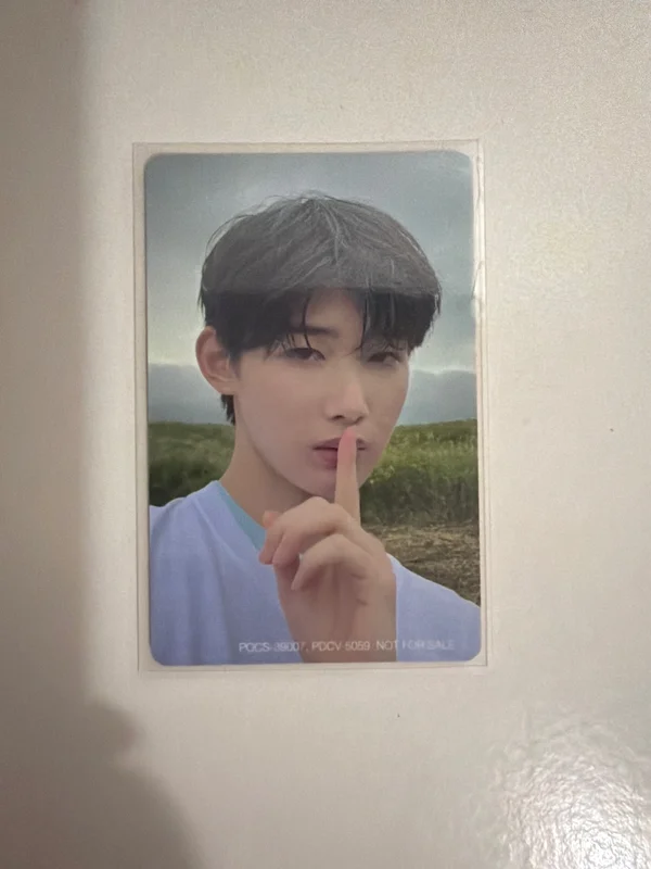 First Howling : ME LIMITED EDITION B