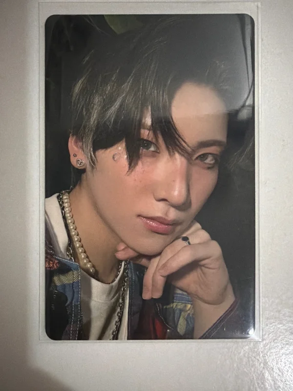 First Howling : NOW Weverse Shop JAPAN ver.