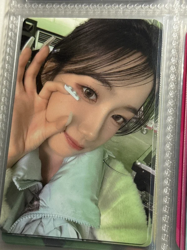 Youngeun tipi-tap love & seek ver.