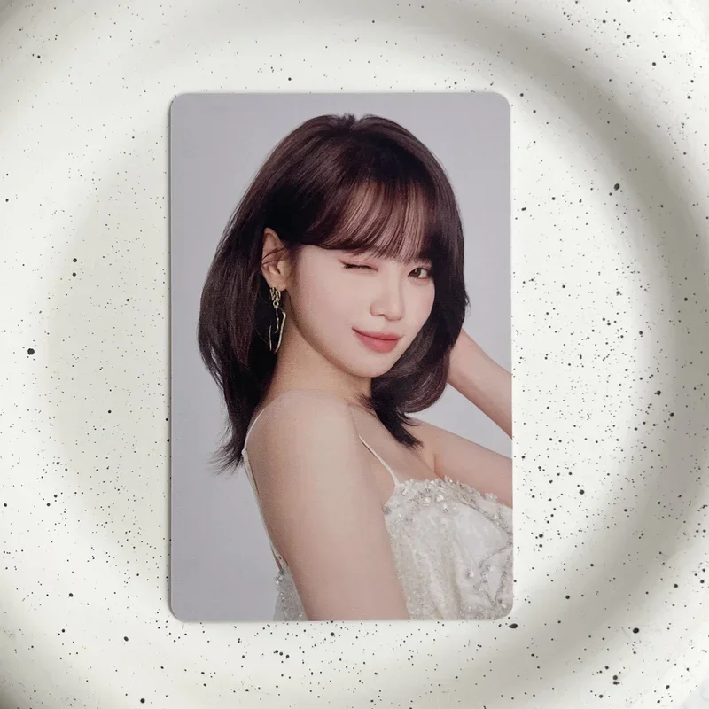 2025 LE SSERAFIM TOUR EASY CRAZY HOT ENCORE IN TOKYO DOME PHOTO CARD