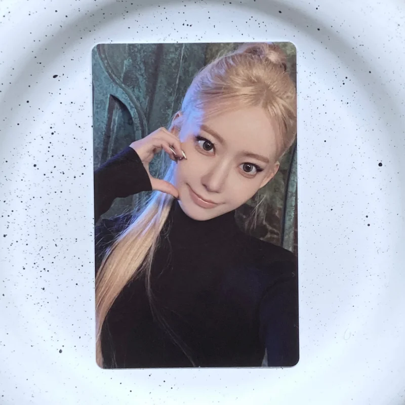PUREFLOW pt.1 Mini Camera ver. Black ver. WEVERSE