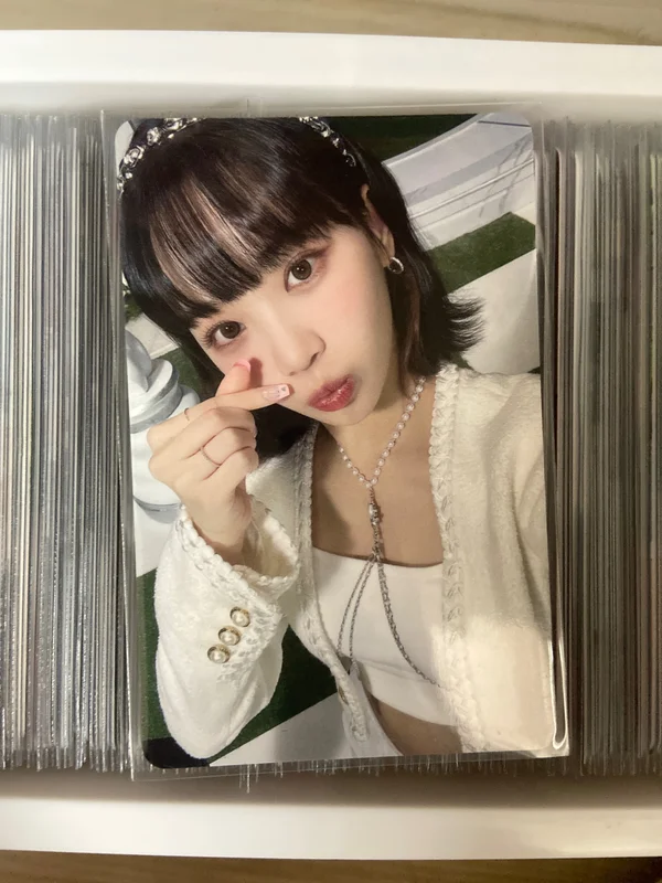 FEARLESS (Japanese ver.) PHOTO CARD