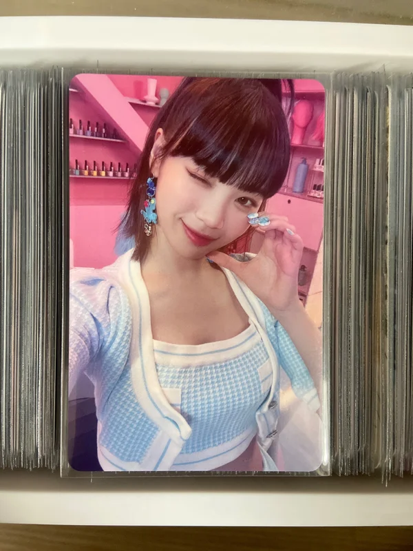 FEARLESS (Japanese ver.) PHOTO CARD